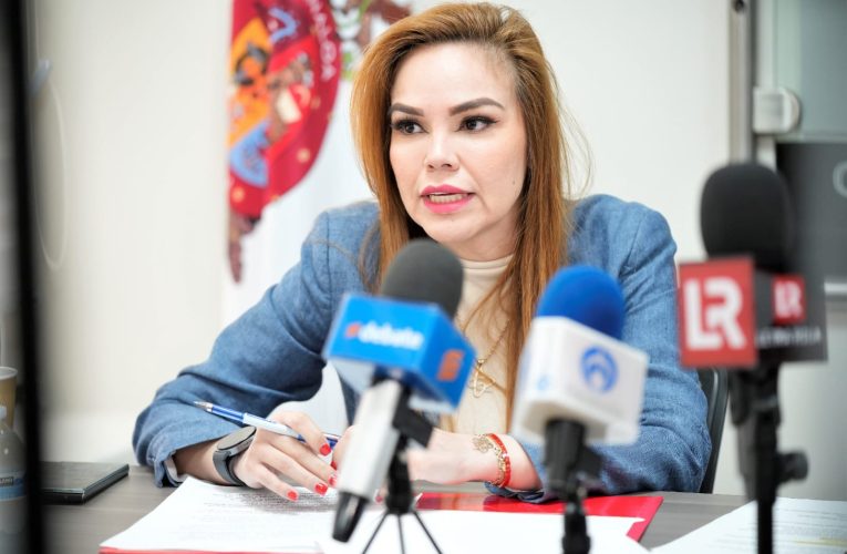 Abandono institucional a los productores agrícolas: Paola Gárate •	Los bajos precios que reciben los agricultores por sus cosechas no ofrece rentabilidad a su trabajo •	El gobierno federal eliminó programas de apoyo institucional y dejó solos a quienes siembran la tierra,