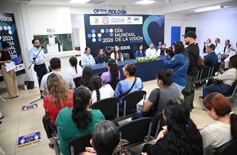 Refrenda la UAS su compromiso humanista con la sociedad al brindar, a través del CIDOCS, atención oftalmológica gratuita y lentes para lectura a personas con debilidad visual.